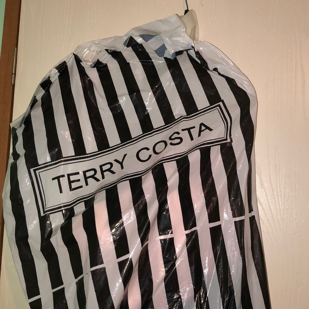 Sherri Hill prom dress size 2